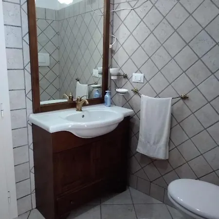 Via Roma 19 Appartamento Castel del Monte (Abruzzo)