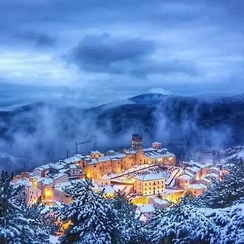 Via Roma 19 Апартаменты Кастель-дель-Монте